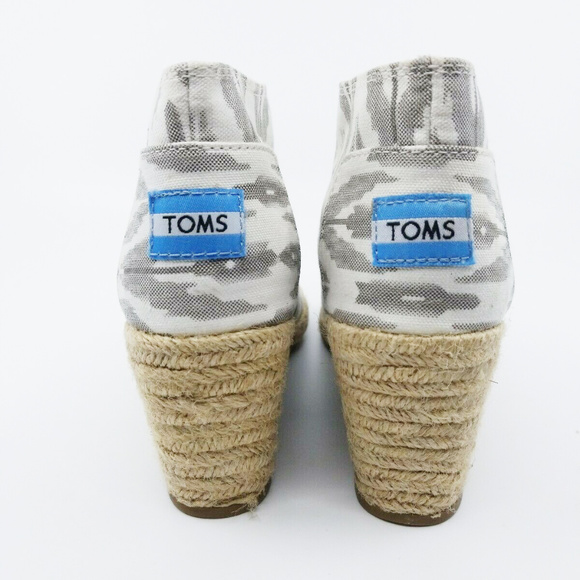 Toms Womens Desert Wedge White Gray Geometric Shoe - Picture 7 of 8